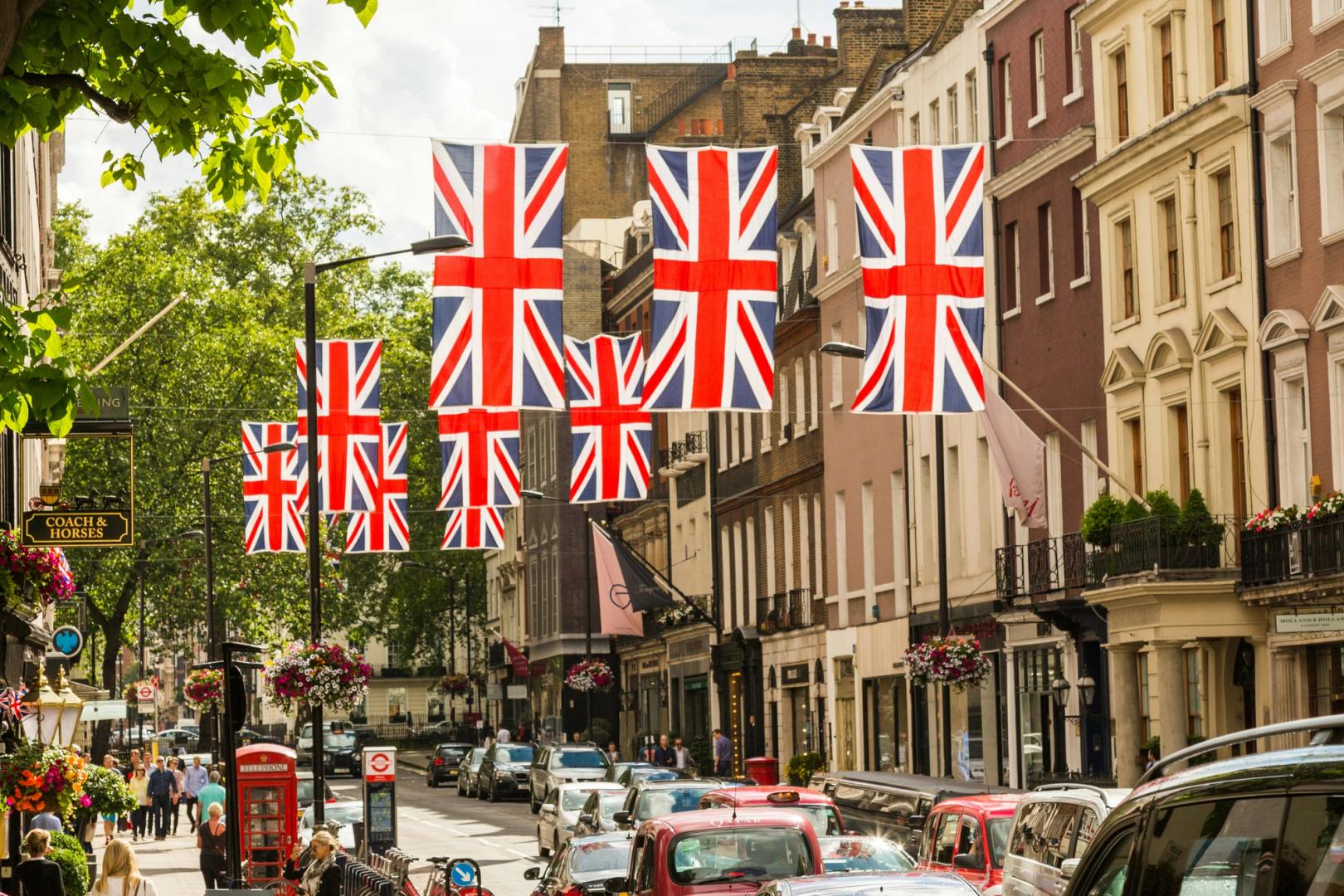 Nigel Farage-Led Reform UK Becomes First European Political Party to Accept Crypto Donations