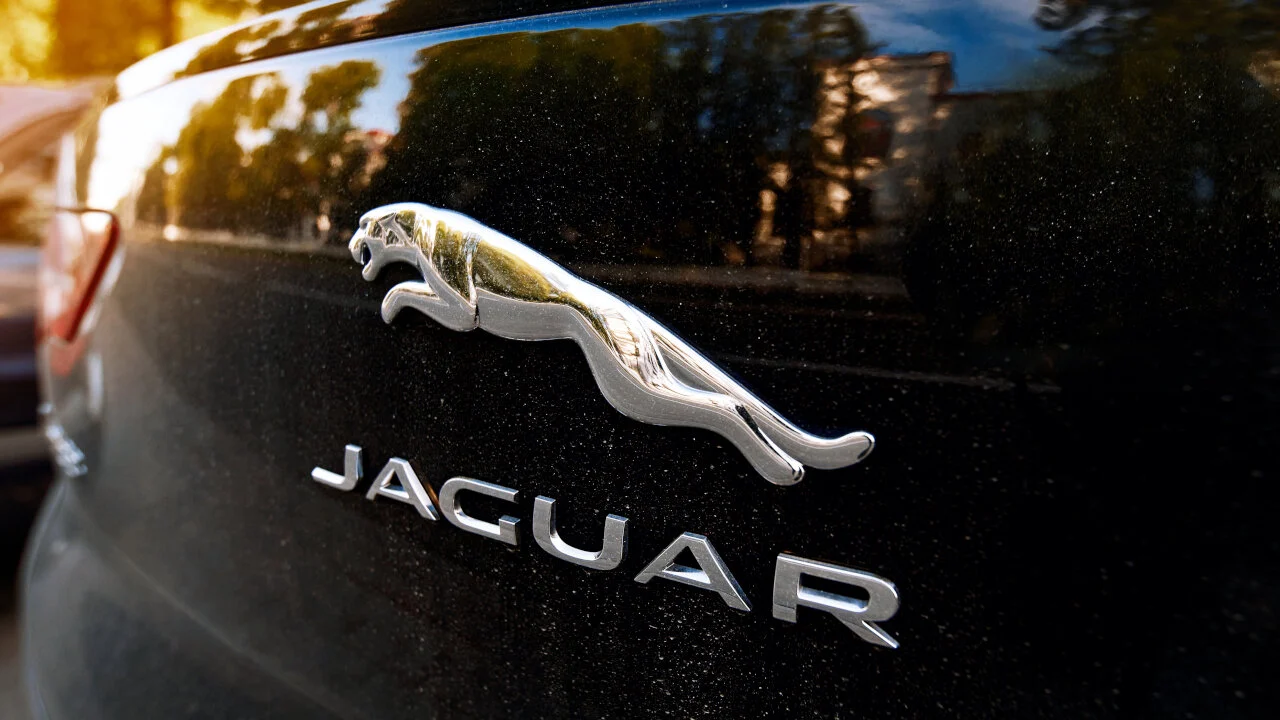 Wen Lambo? Jaguar, Land Rover Customizer Revs Up Bitcoin Strategy