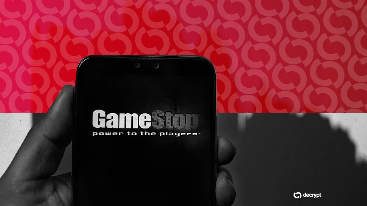 Will GameStop Buy More Bitcoin? Shares Plunge Amid 'Black Box' Criticism Over Strategy